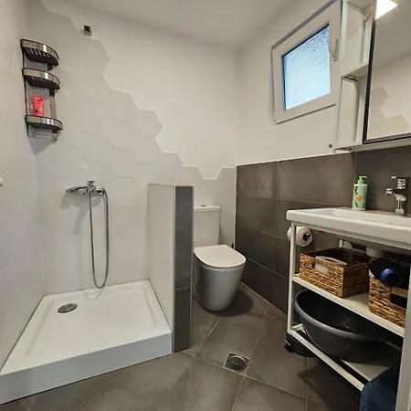 Aspri Tatil Evi Nea Kallikrateia